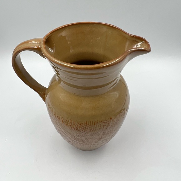 Craft pottery pitcher. - Picture 2 of 5